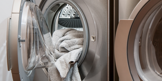 7 Laundry Items You Should Absolutely Never Wash on Hot