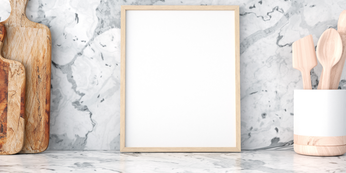 7 Things Professional Cleaners Never Leave on the Counter