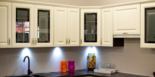 How to Degrease Kitchen Cabinets in Just 3 Simple Steps