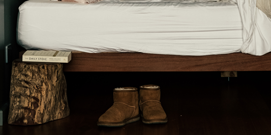 12 Things You Should Never Store Under the Bed